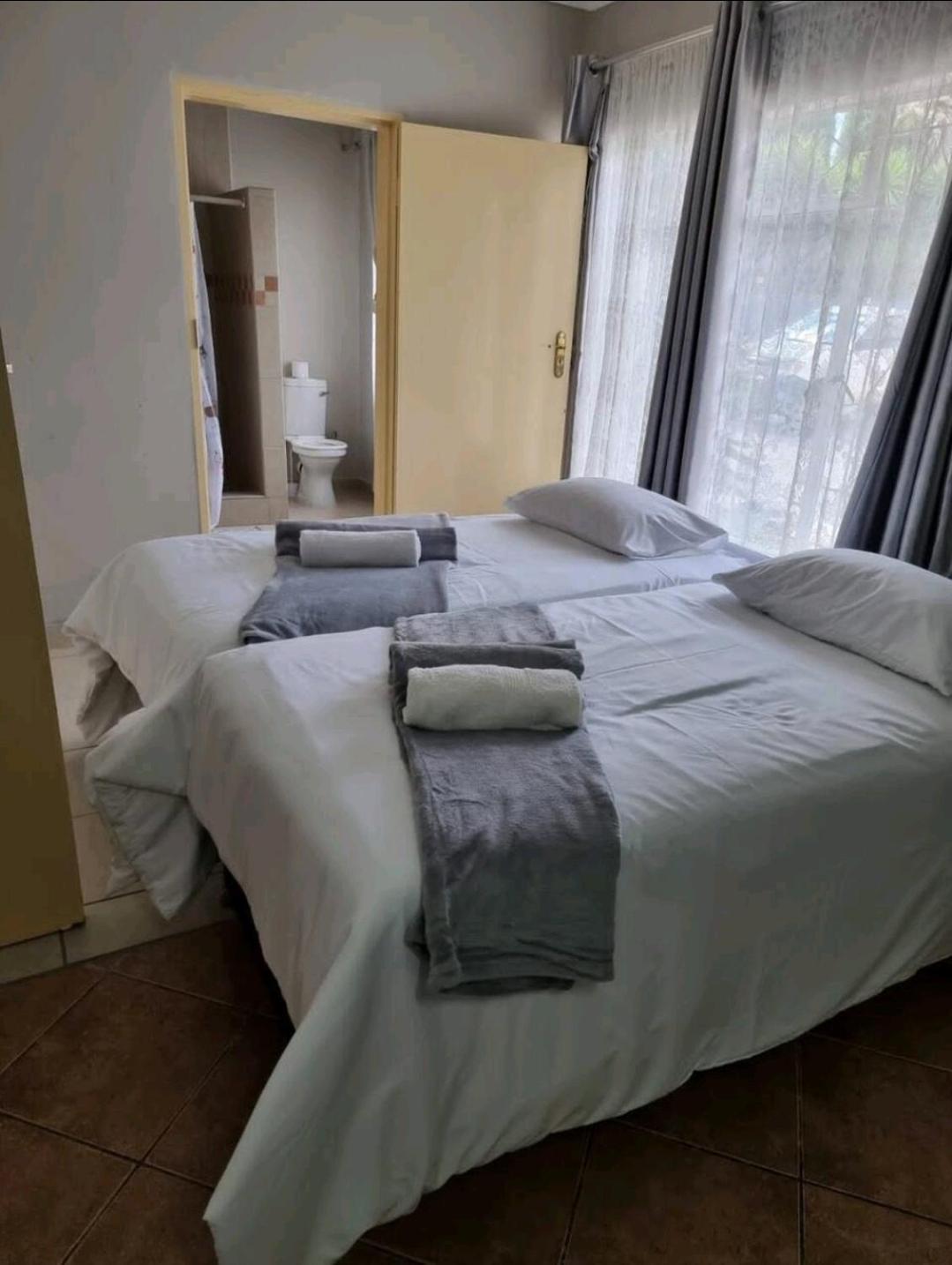 Stay At Home Airport Lodge Kempton Park Quarto foto