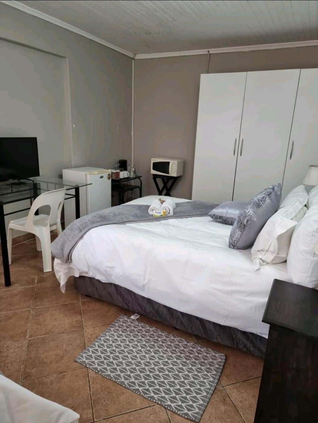 Stay At Home Airport Lodge Kempton Park Quarto foto