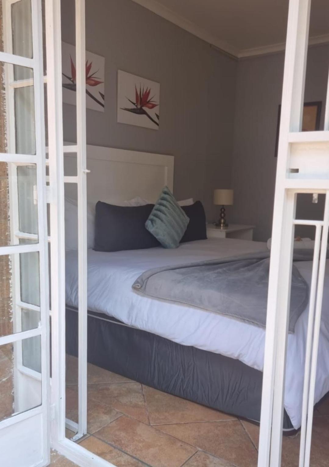 Stay At Home Airport Lodge Kempton Park Quarto foto